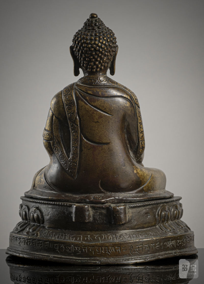 A GILT-COPPER FIGURE OF BUDDHA SHAKYAMUNI - 图2